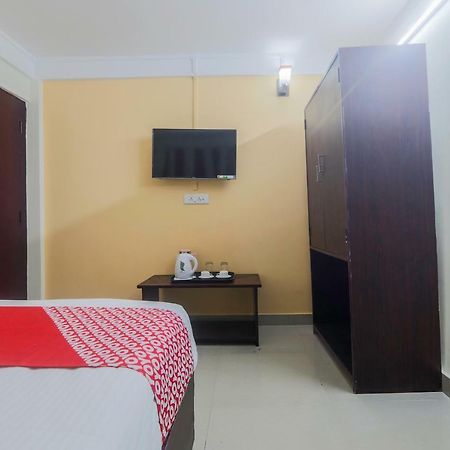 Nirvana Guest House 西隆 外观 照片