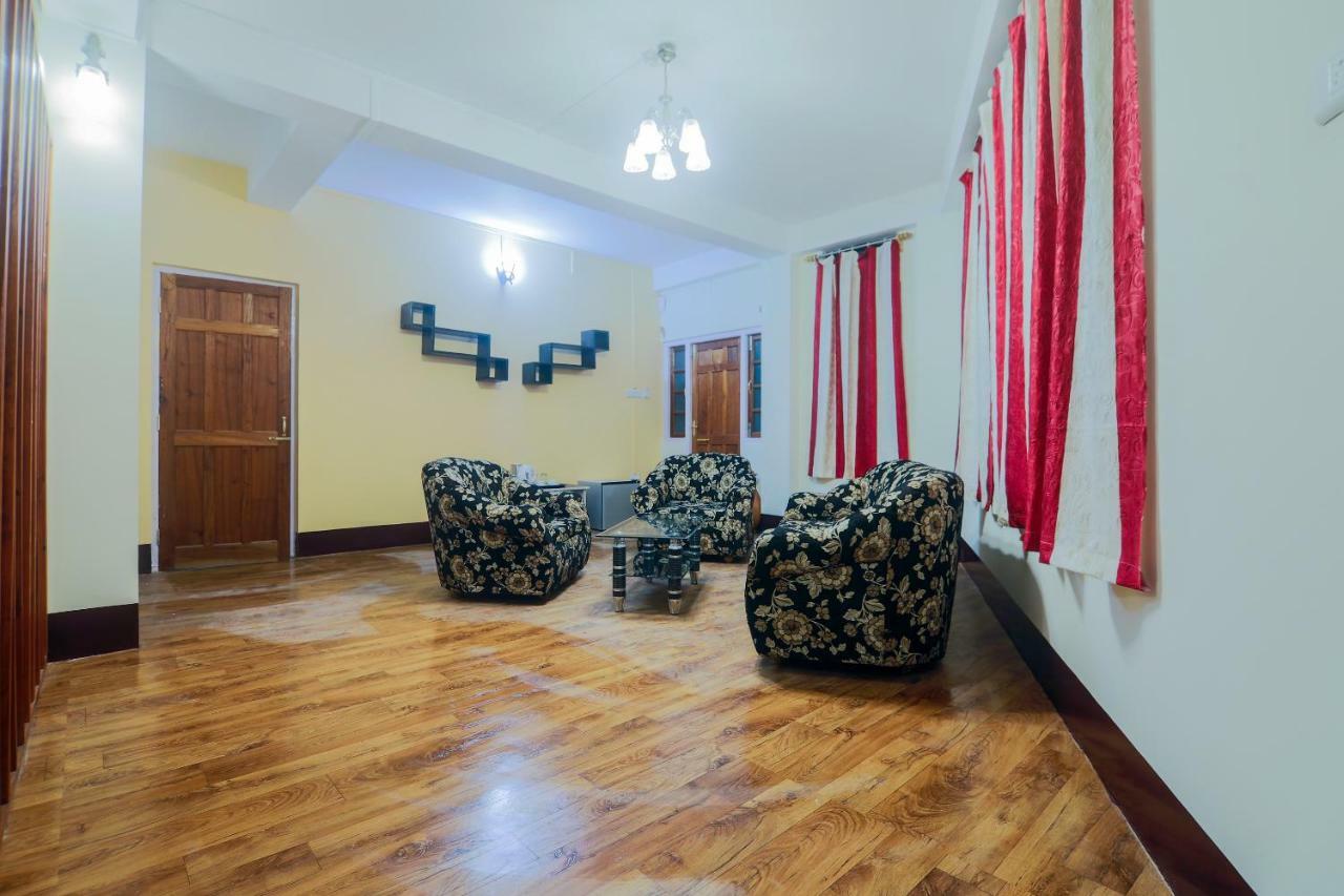 Nirvana Guest House 西隆 外观 照片