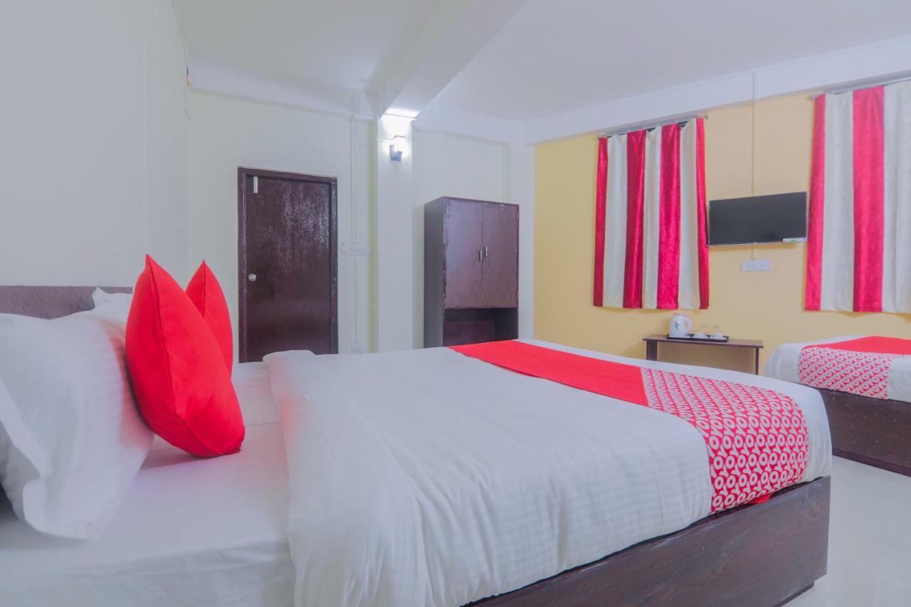 Nirvana Guest House 西隆 外观 照片
