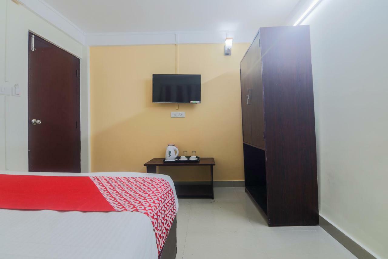 Nirvana Guest House 西隆 外观 照片